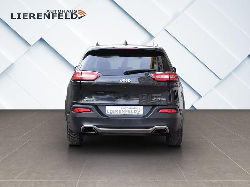 Gebraucht Jeep Cherokee Limited 170 PS (125 kW) 2014 Brilliant black crystal pearl SUV