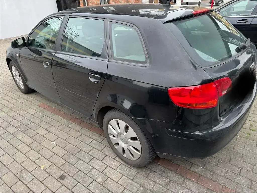 Używany Audi A3 Ambiente 140 KM (102 kW) 2006 Czarny Hatchback