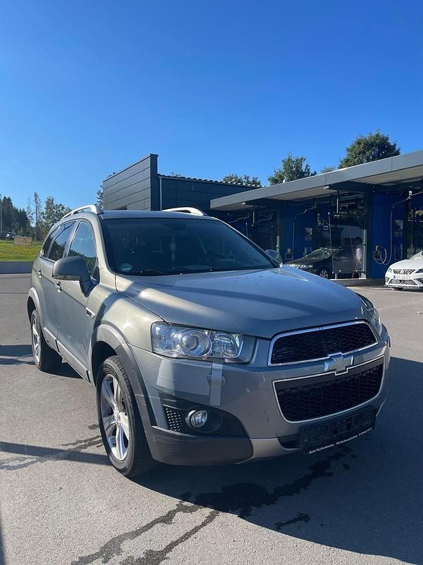 Gebraucht Chevrolet Captiva 184 PS (135 kW) 2012 Grau SUV