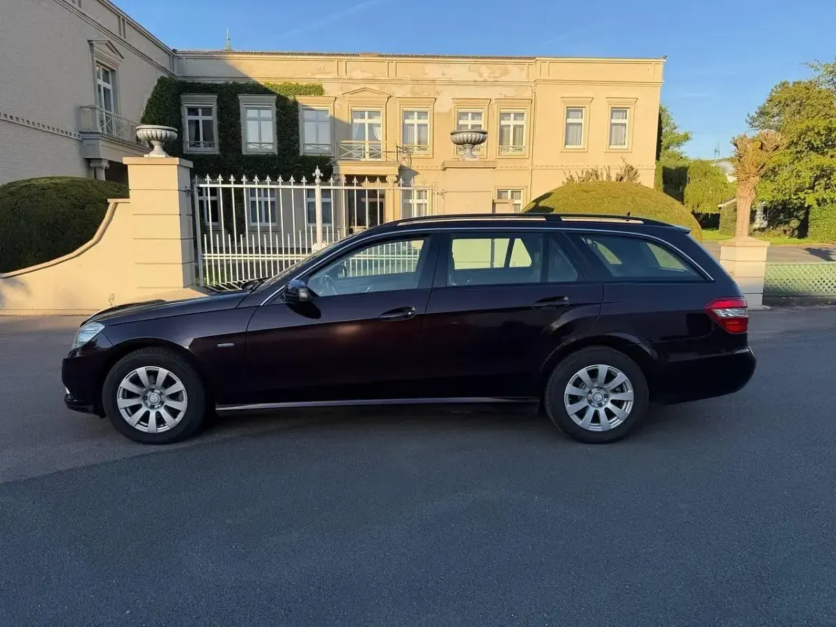 Usata Mercedes E220 170 CV (125 kW) 2010 Marrone Station wagon