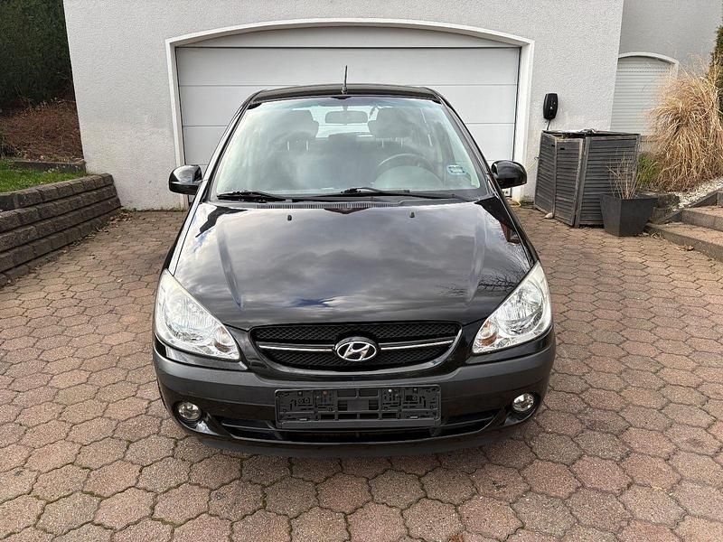 Gebraucht Hyundai Getz 97 PS (71 kW) 2010 Schwarz Kleinwagen