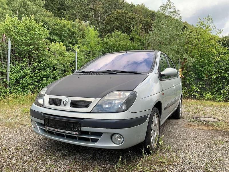 Silber Gebraucht 2002 Renault Scénic Authentique Van / Kleinbus | 1.350 € (Fairer Preis) - Bild 1/4
