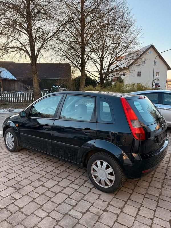 Gebraucht Ford Fiesta 80 PS (58 kW) 2002 Kleinwagen