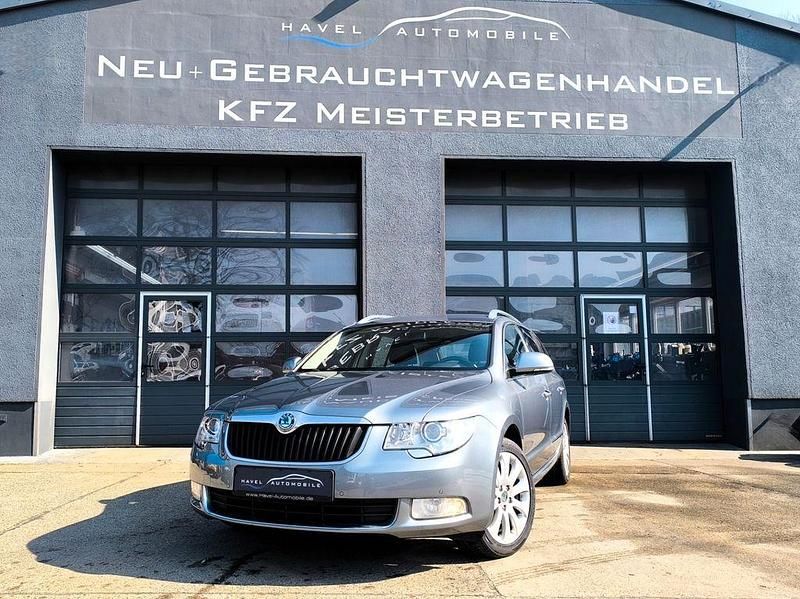 Gebraucht Skoda Superb Elegance 170 PS (125 kW) 2010 Grau Kombi