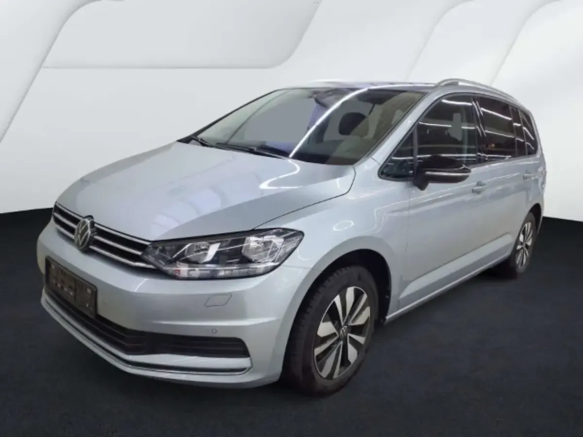 Gebraucht VW Touran Goal 150 PS (110 kW) 2025 Oyster silver metallic Van / Kleinbus