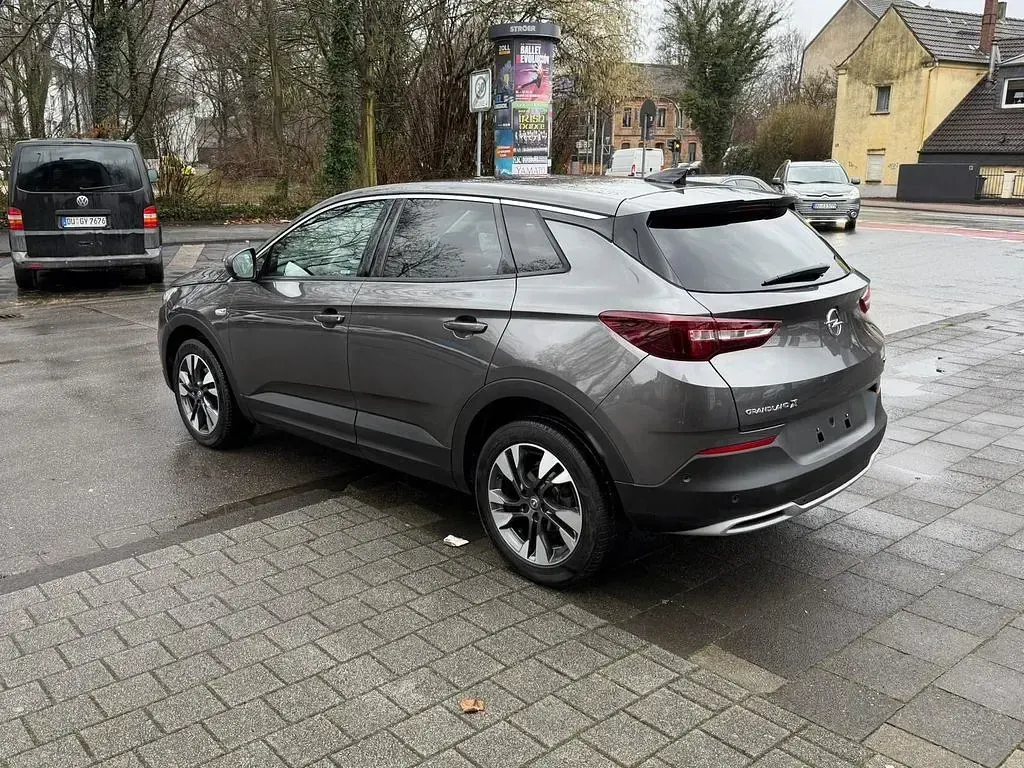 Gebraucht Opel Grandland X Innovation 131 PS (96 kW) 2018 Grau SUV