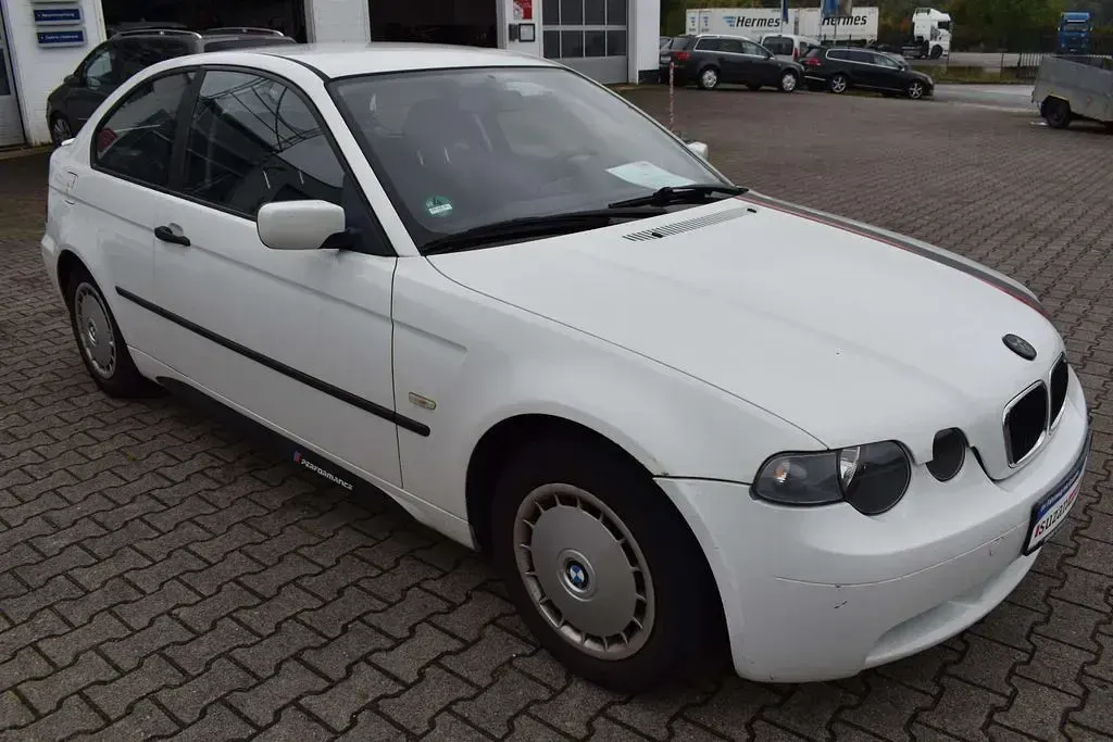 Gebraucht BMW 316 Performance 116 PS (85 kW) 2003 Weiß Limousine