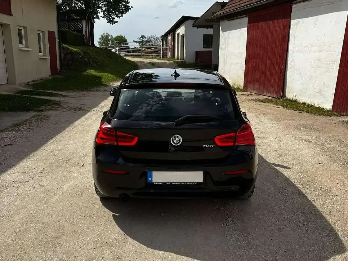 Gebraucht BMW 118 136 PS (100 kW) 2017 Schwarz Kleinwagen