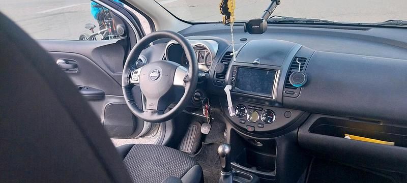 Gebraucht Nissan Note 88 PS (64 kW) 2007 Silber Kleinwagen