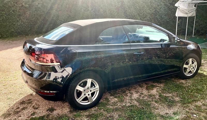 Gebraucht VW Golf 105 PS (77 kW) 2011 Schwarz Cabrio