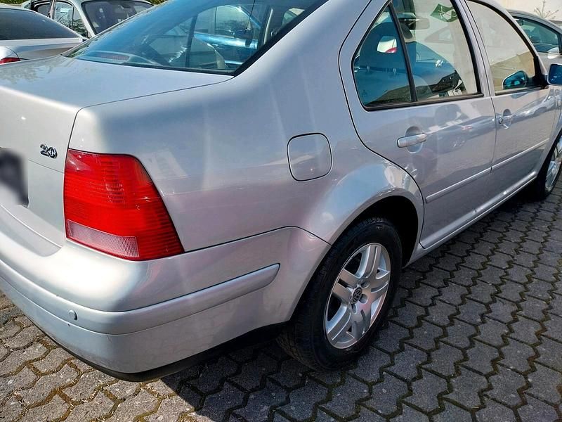 Gebraucht VW Bora 115 PS (84 kW) 1999 Silber Limousine