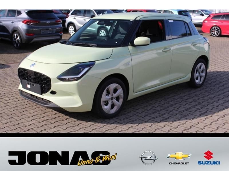 Neu Suzuki Swift Comfort 83 PS (61 kW) 2025 Gelb Kleinwagen