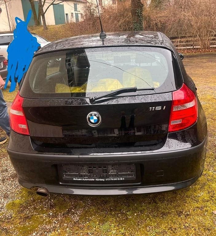 Gebraucht BMW 116 122 PS (89 kW) 2009 Schwarz Kleinwagen