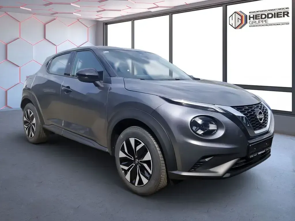 Neu Nissan Juke Acenta 114 PS (83 kW) 2025 Grau SUV