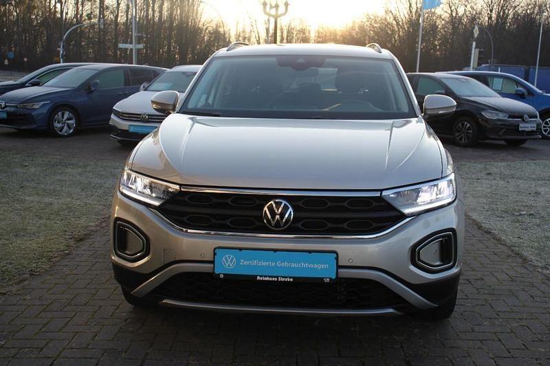 Gebraucht VW T-Roc Move 110 PS (80 kW) 2023 Silber SUV