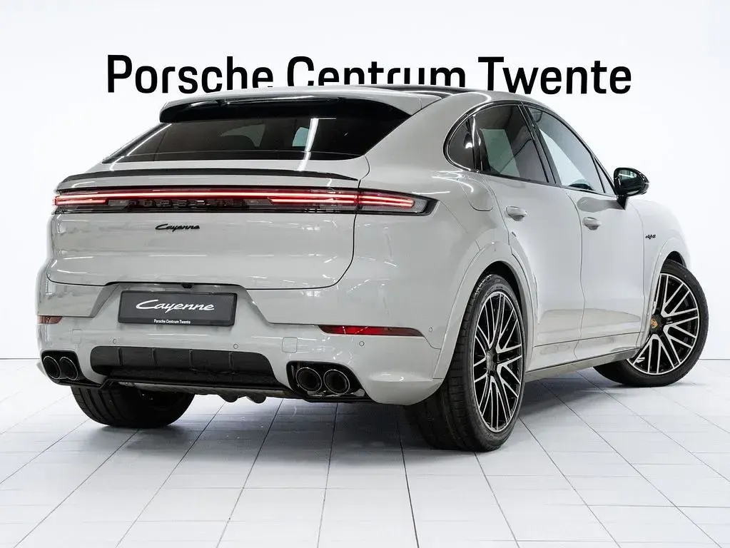 Neu Porsche Cayenne E-Hybrid Black Edition 470 PS (345 kW) 2026 Grau SUV