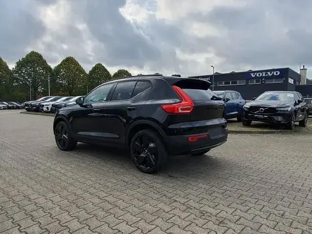 Gebraucht Volvo XC40 Plus 163 PS (119 kW) 2025 Schwarz SUV