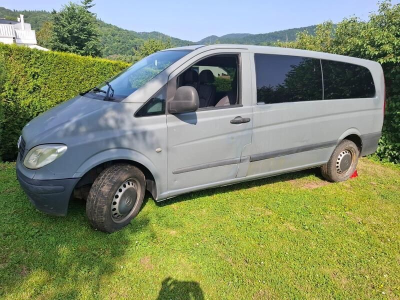 Gebraucht 2004 Mercedes Vito Van / Kleinbus | 3.500 € - Bild 1/4