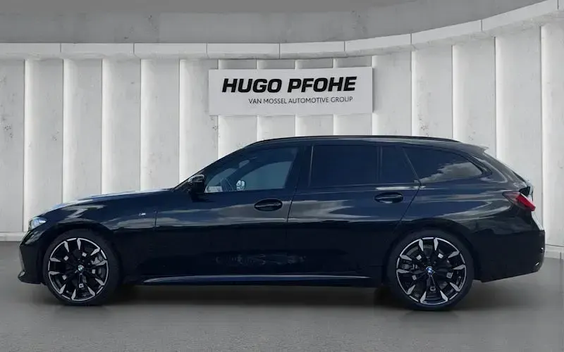 Gebraucht BMW 330 286 PS (210 kW) 2024 Schwarz Kombi