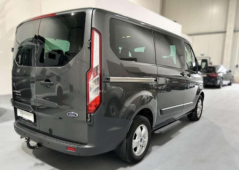 Gebraucht Ford Transit Custom 131 PS (96 kW) 2016 Grau Van / Kleinbus