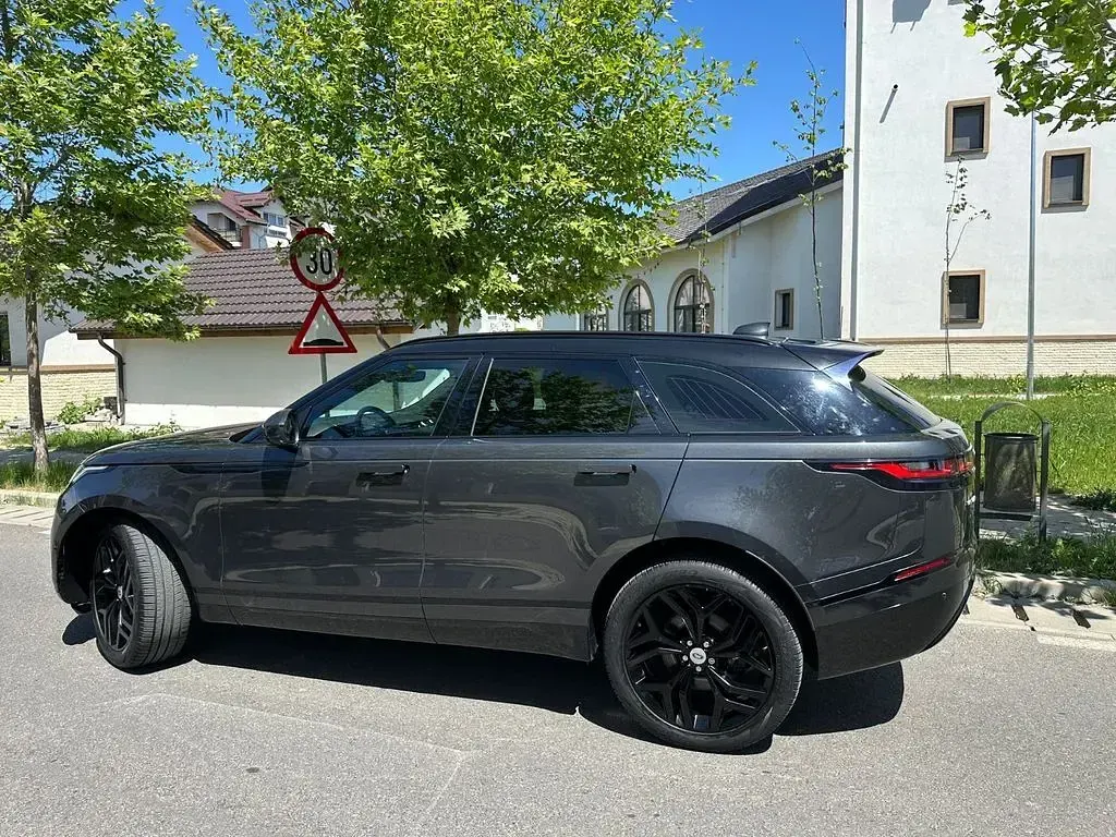 Gebraucht Land Rover Range Rover Velar R-Dynamic 179 PS (131 kW) 2018 Grau SUV