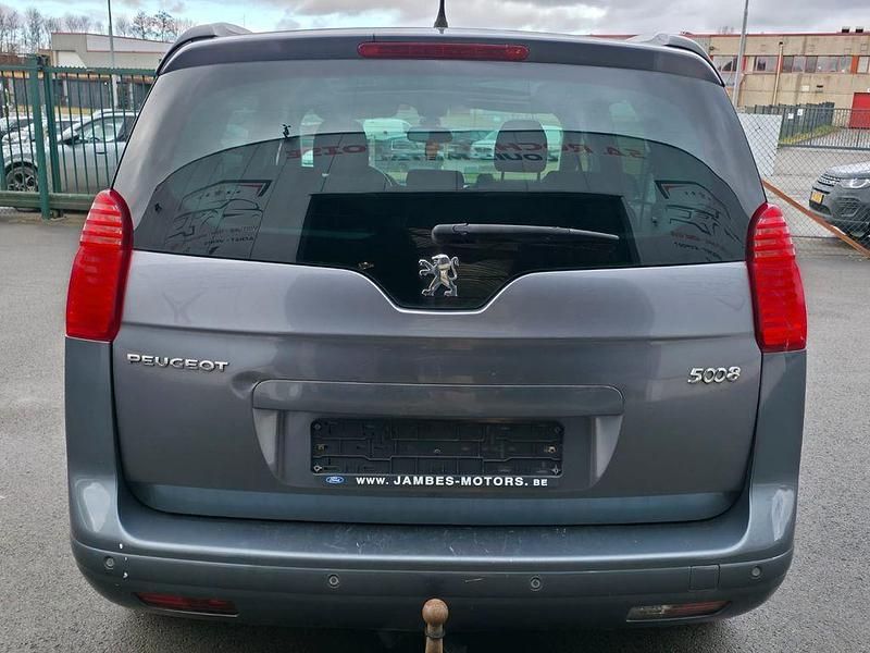 Gebraucht Peugeot 5008 Premium 111 PS (81 kW) 2011 Grau Van / Kleinbus