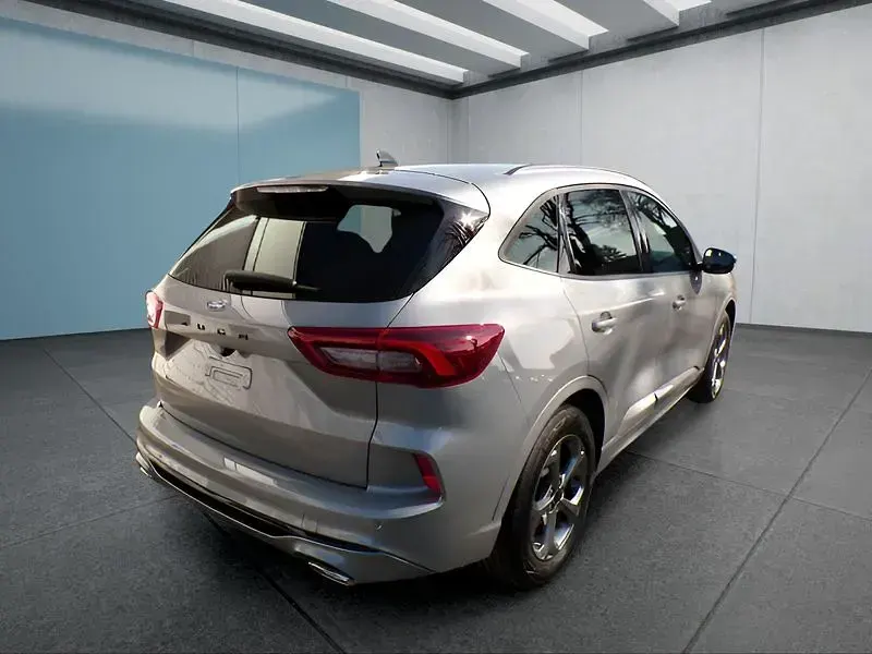 Gebraucht Ford Kuga ST-Line 180 PS (132 kW) 2025 Andere SUV