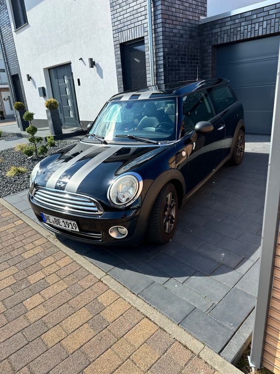 Schwarz Gebraucht 2009 Mini One Clubman Kombi | 3.700 € (Fairer Preis) - Bild 1/4