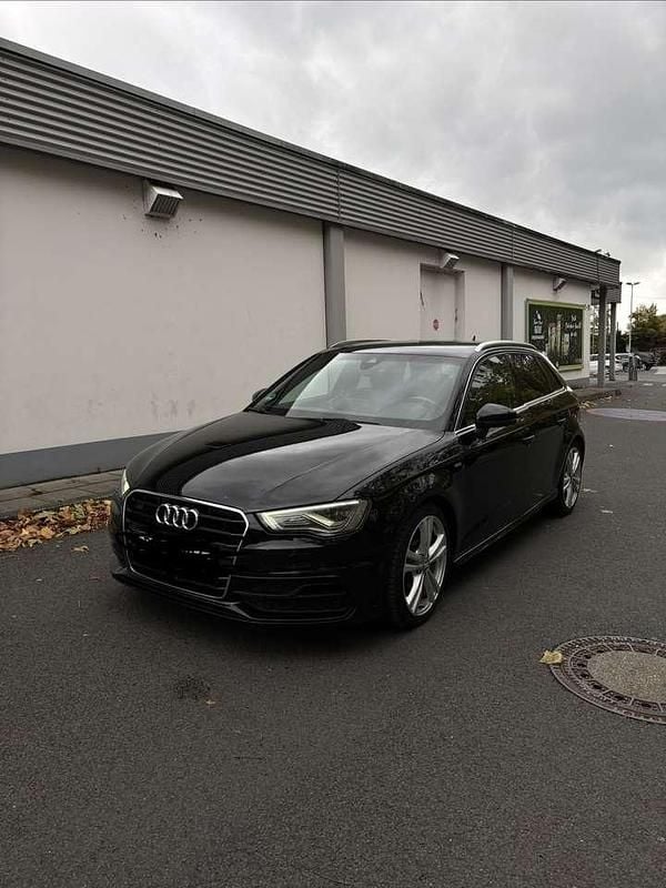 Schwarz Gebraucht 2015 Audi A3 Sportback Ambition Kleinwagen | 11.250 € (Guter Preis) - Bild 1/4