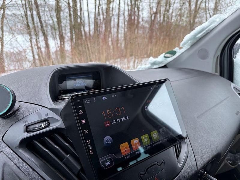 Gebraucht Ford Tourneo 152 PS (111 kW) 2014 Silber Van / Kleinbus