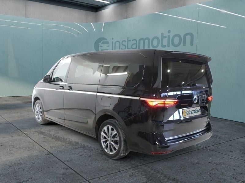 Gebraucht VW Multivan Style 204 PS (150 kW) 2023 Schwarz Van / Kleinbus