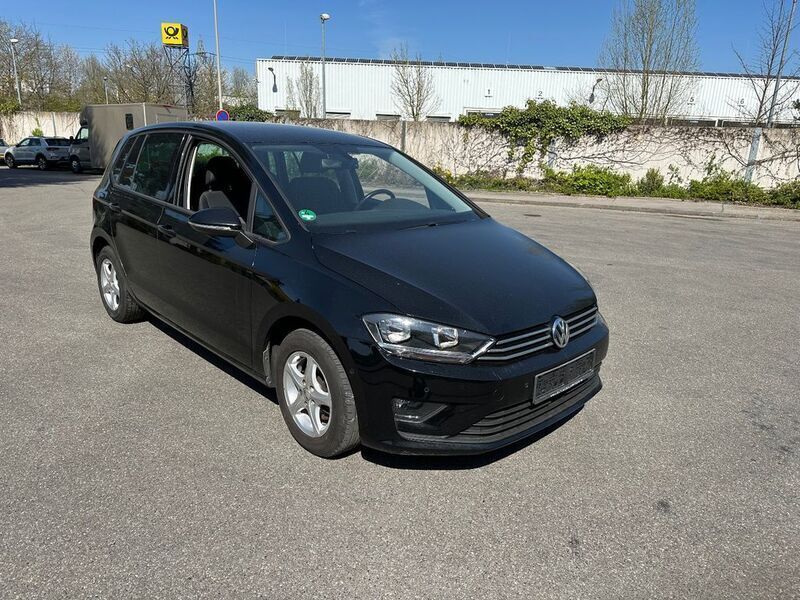 Schwarz Gebraucht 2015 VW Golf Sportsvan Comfortline Van / Kleinbus | 8.799 € (Fairer Preis) - Bild 1/4
