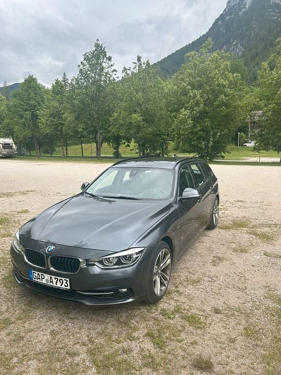Schwarz Gebraucht 2016 BMW 325 Sport Line Kombi | 14.000 € (Guter Preis) - Bild 1/4
