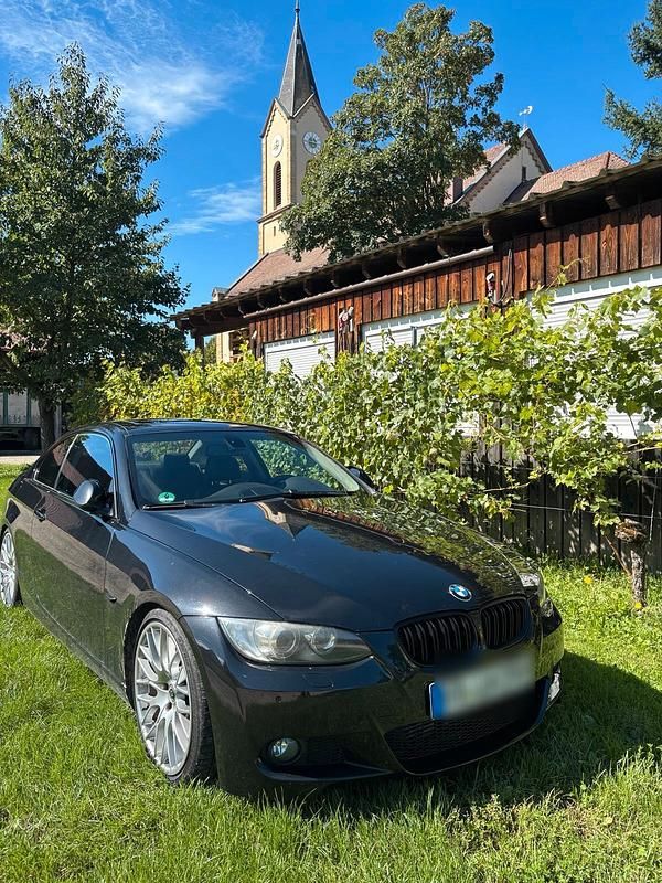 Schwarz Gebraucht 2007 BMW 335 Coupé | 13.450 € (Guter Preis) - Bild 1/4