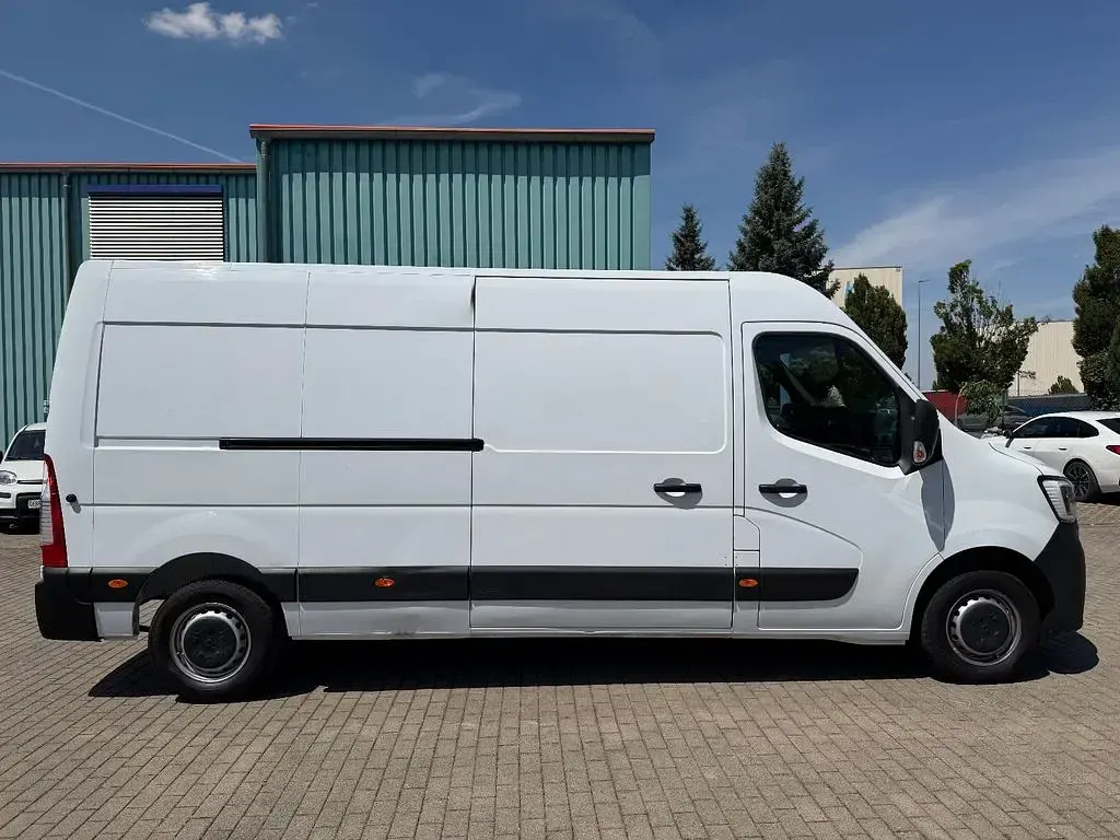 Gebraucht Renault Master 136 PS (100 kW) 2023 Weiß Van / Kleinbus