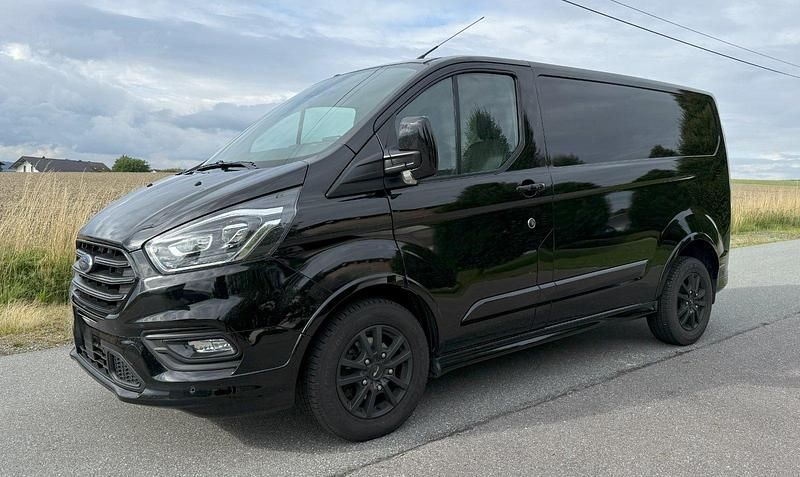 Schwarz Gebraucht 2020 Ford Transit Custom Sport Limousine | 24.500 € (Superpreis) - Bild 1/4