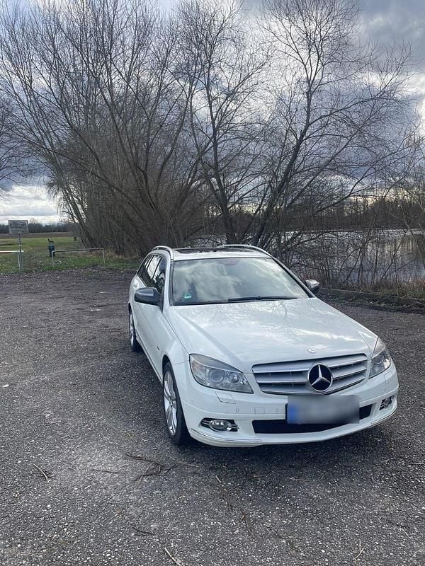 Gebraucht Mercedes C320 Avantgarde 224 PS (164 kW) 2008 Weiß Kombi