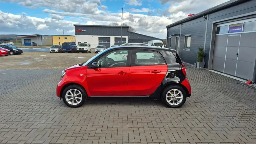 Usata Smart ForFour Passion 71 CV (52 kW) 2016 Nero Utilitaria