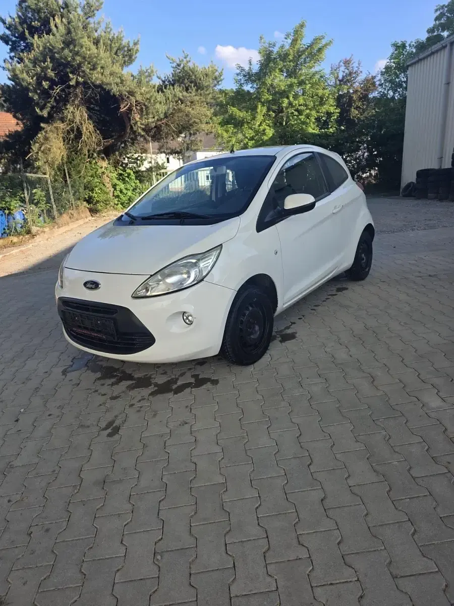 Gebraucht Ford Ka 69 PS (50 kW) 2009 Weiß Kleinwagen