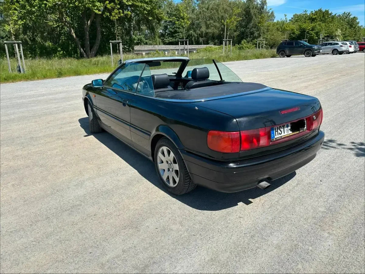 Używany Audi 80 90 KM (66 kW) 1999 Czarny Kabriolet
