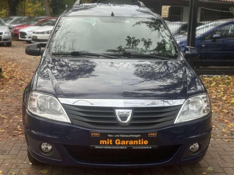Blau Gebraucht 2011 Dacia Logan MCV Lauréate Kombi | 4.999 € (Etwas zu teuer) - Bild 1/4