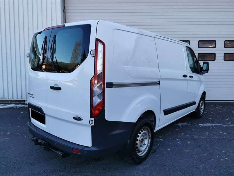 Gebraucht Ford Transit Custom Trend 155 PS (114 kW) 2014 Weiss / frostweiss / uni Van