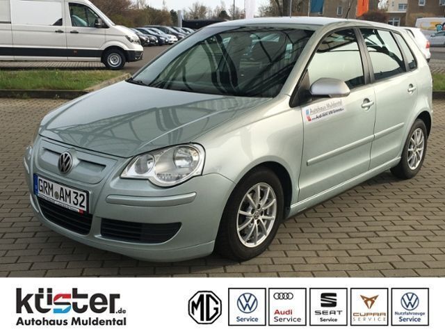 Ice silver metallic Gebraucht 2007 VW Polo Comfortline Limousine | 5.970 € - Bild 1/4