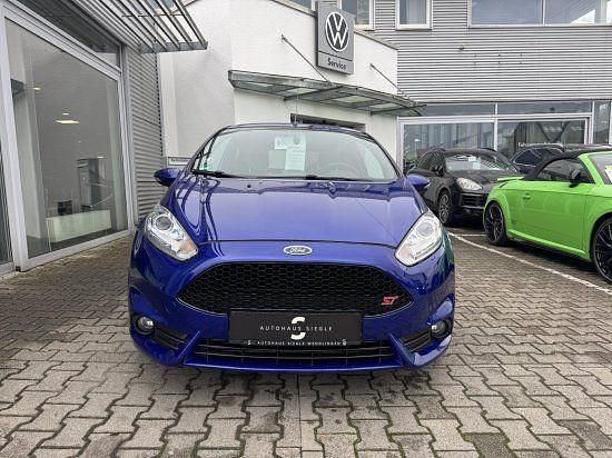Używany Ford Fiesta ST 182 KM (133 kW) 2016 Niebieski Hatchback
