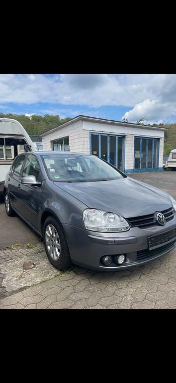 Gebraucht VW Golf V Comfortline 122 PS (89 kW) 2007 Andere farben Limousine