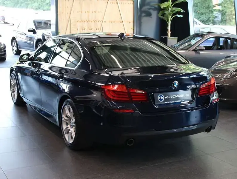 Gebraucht BMW 535 Sport Line 313 PS (230 kW) 2012 Blau Limousine