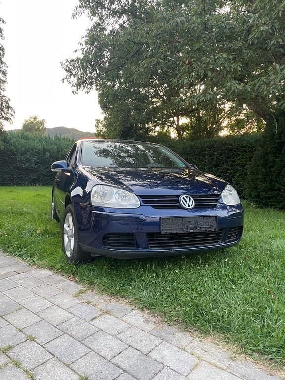Blau Gebraucht 2004 VW Golf IV Trendline Limousine | 2.150 € (Fairer Preis) - Bild 1/4