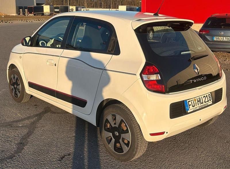 Gebraucht Renault Twingo Dynamique 69 PS (50 kW) 2015 Weiß Kleinwagen