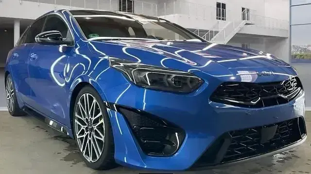Gebraucht Kia ProCeed 204 PS (150 kW) 2022 (b3l) blue flame met. Kombi