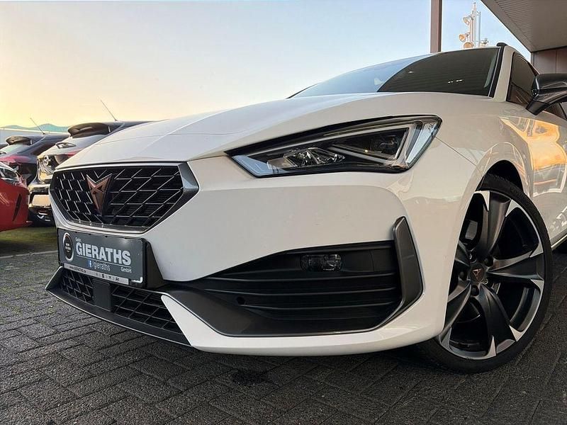 Gebraucht Cupra Leon VZ2 300 PS (220 kW) 2024 Weiß Limousine